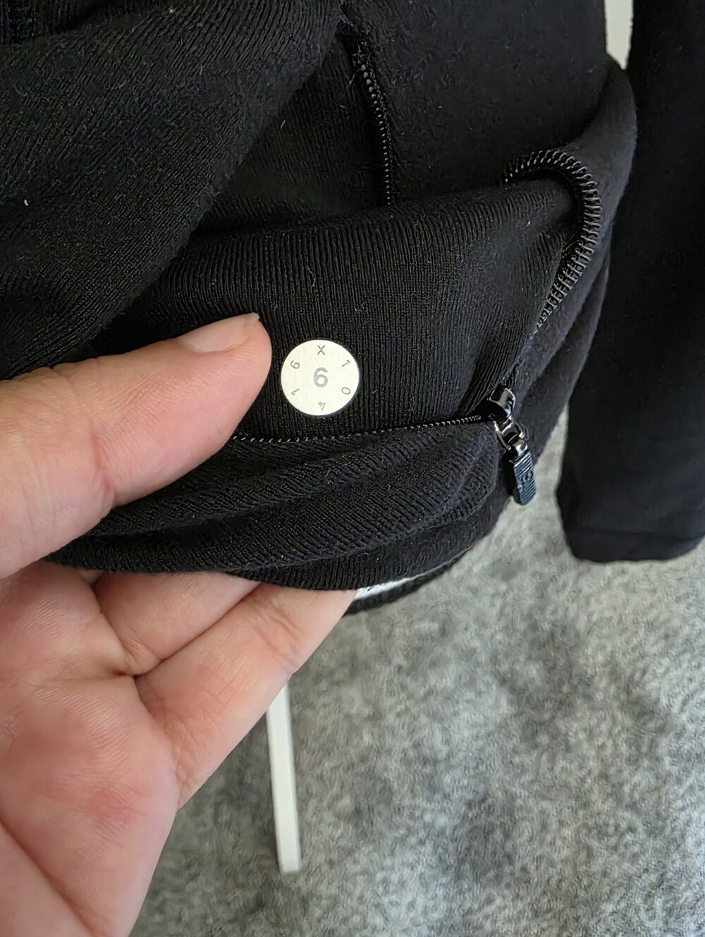 Lululemon Lightly Jacket - Picture 4 of 4